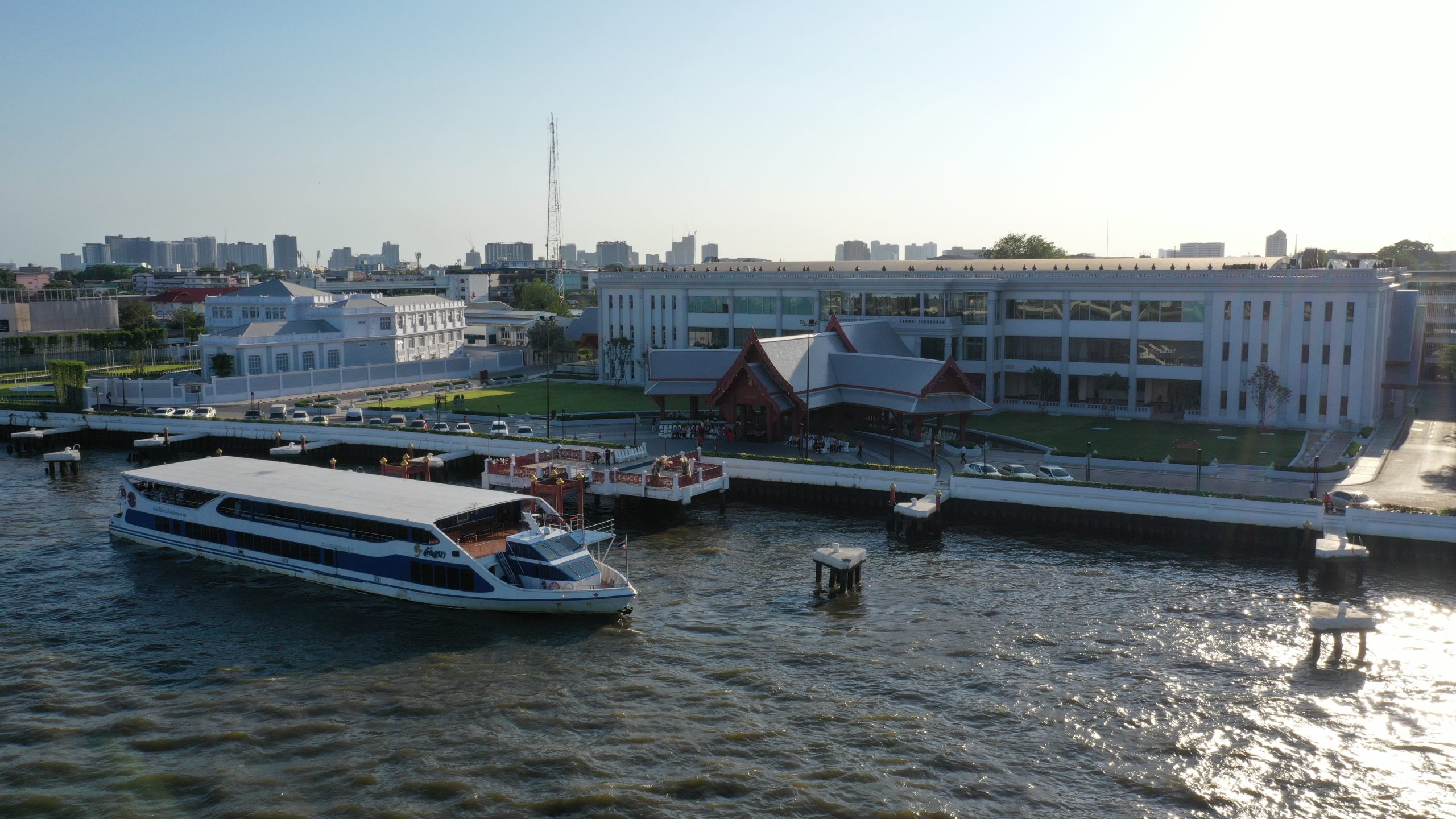 ชวนล่องเรือไหว้พระกับเรืออังสนา กองทัพเรือ